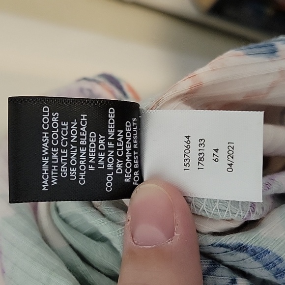 Torrid Green Orange Blue And White Floral Flutter Sleeve Peplum Blouse - Picture 8 of 12